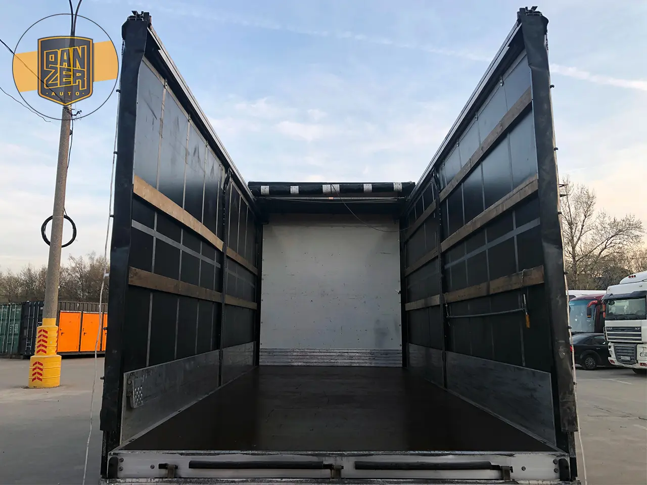 Mercedes Atego 822 L, 2013г, пятитонник, штора-борт 41 м3, 2 спальника - фото 2