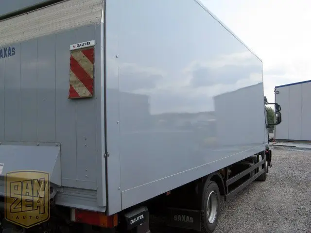 Iveco Eurocargo 120E22/P, фургон 42м3, 50тыс.км, гидролифт 1500кг, 2011г, г/п 8т, высокая кабина со спальником - фото