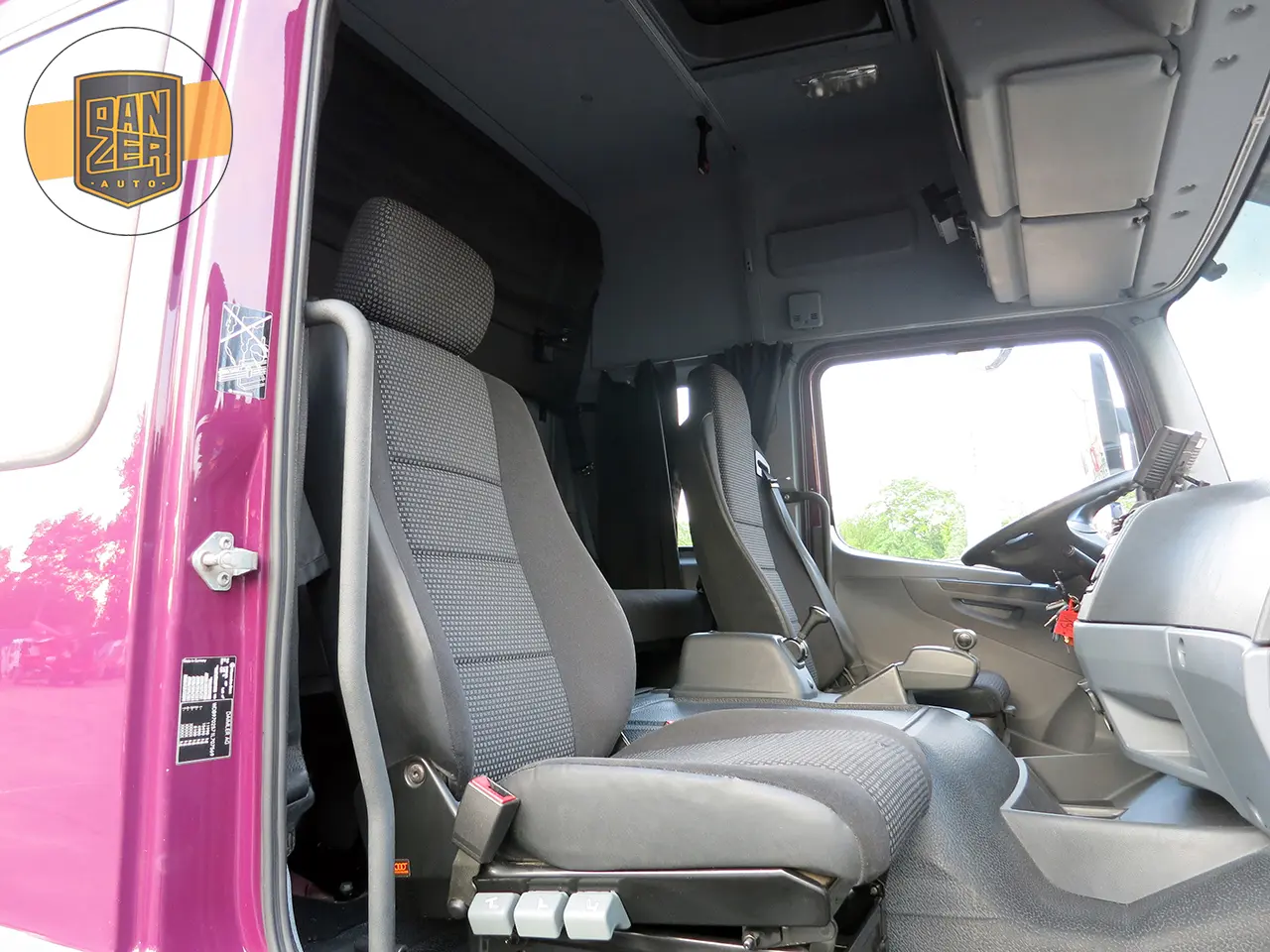 Mercedes Atego 1224 L рефрижератор, 05/2013г, 2 спальника, гидролифт - фото 15