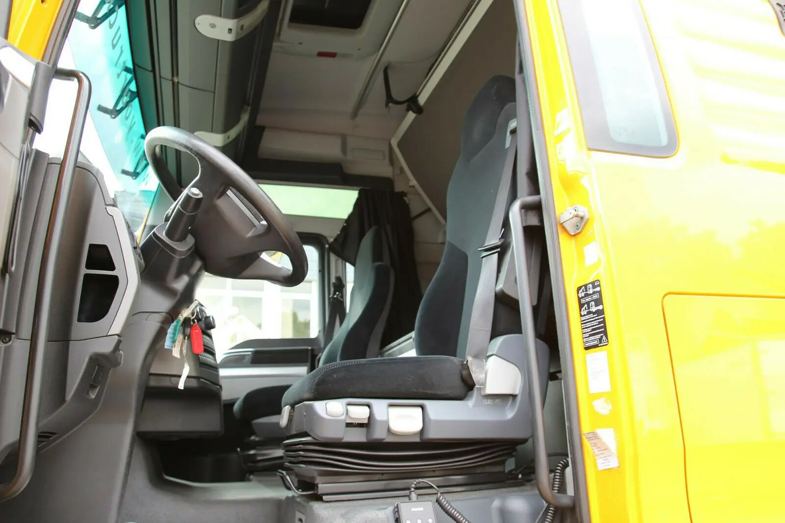 MAN TGX 26.440 штора 60 кубов, 2015 г, все виды загрузки, 20 палет, без пробега по РФ - фото 3