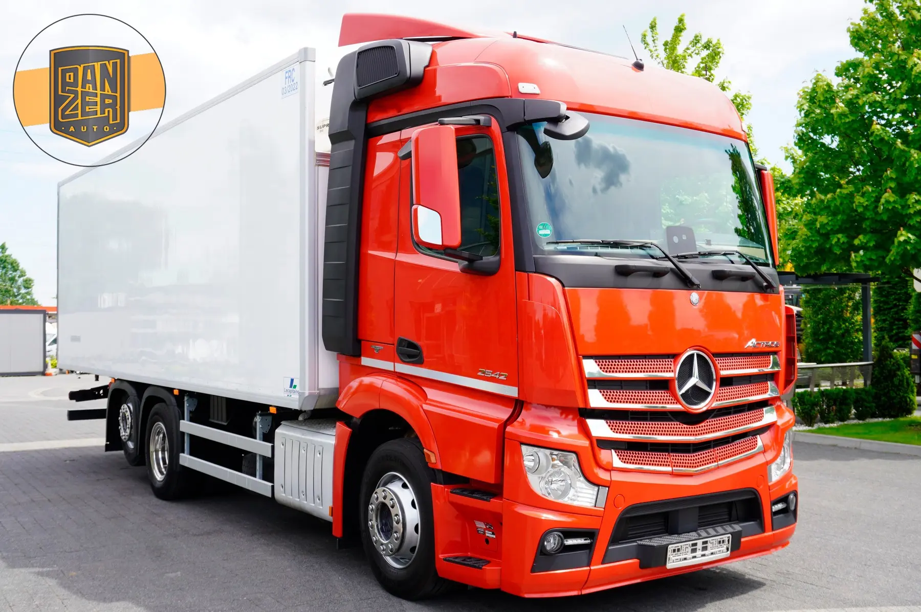 Рефрижератор Mercedes Actros 2542, 2016 год, 19 европалет, высокая кабина, без пробега по РФ - фото