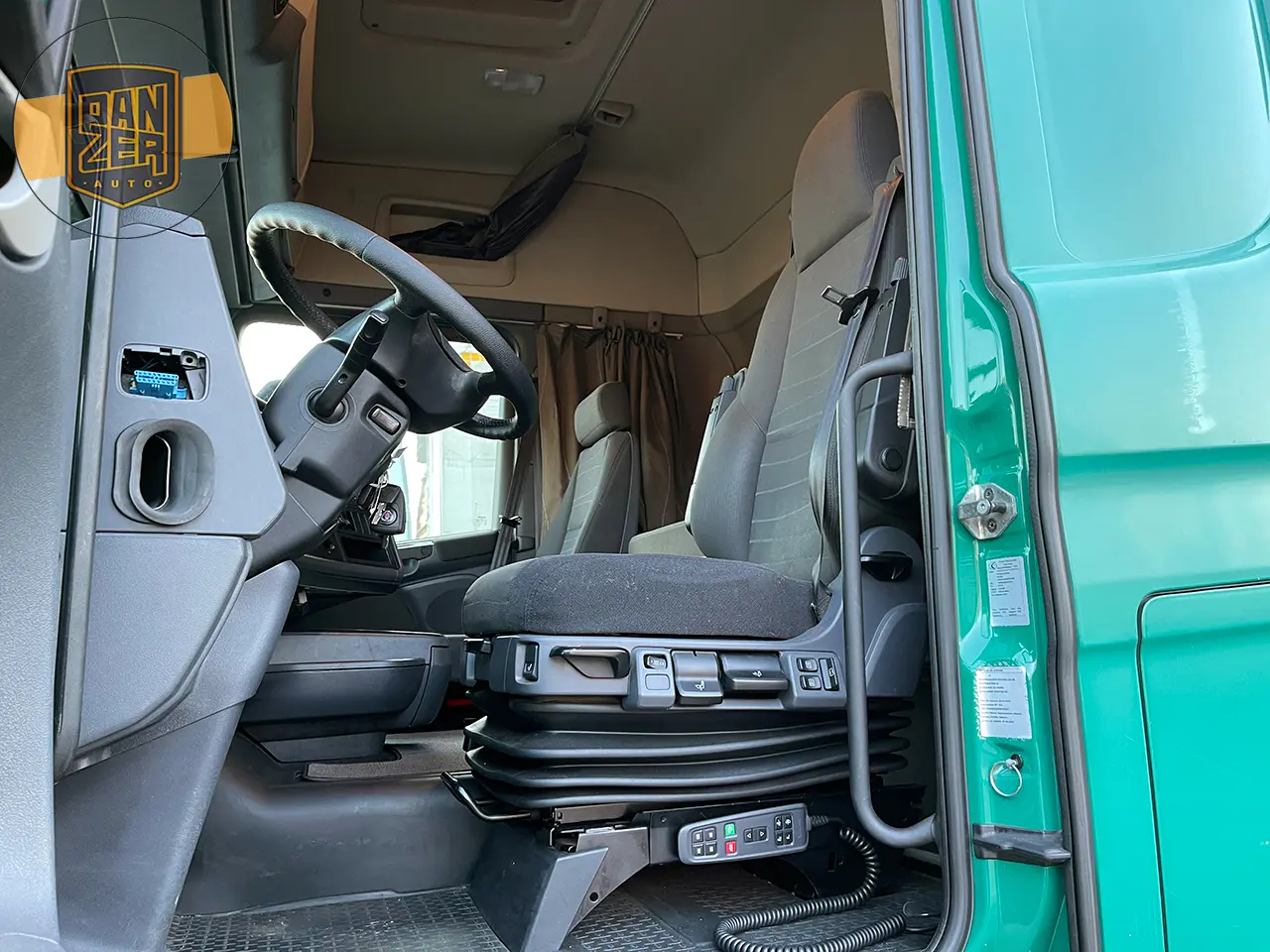 Scania R 410, штора 60 кубов, пятнадцатитонник - фото 3