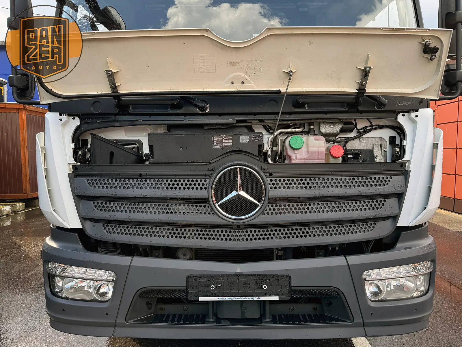 mercedes atego 1224, 2018 год, фургон 50 кубов, гидроборт 17