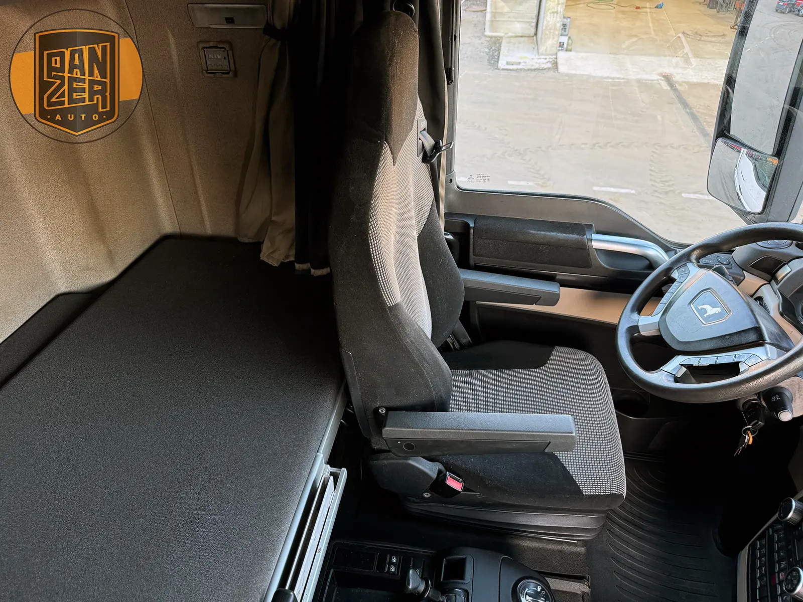 тягач man tgx 18.460, 2017 год, 2 спальника, ретардер 29