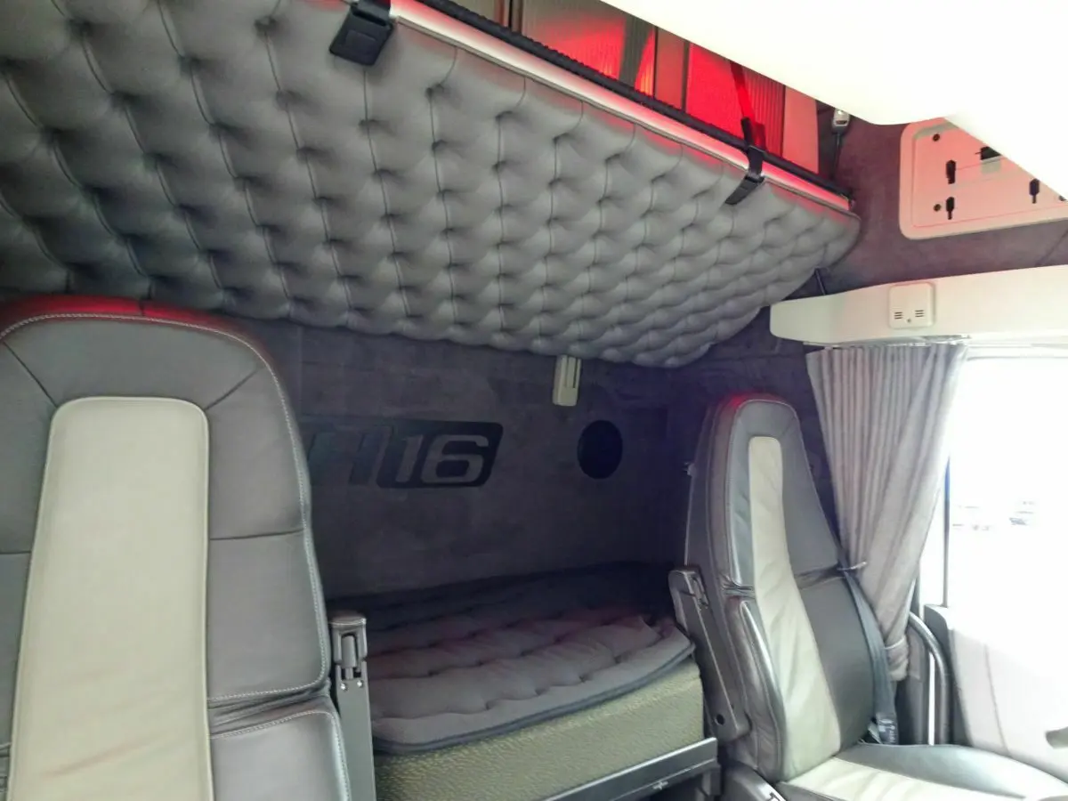 Седельный тягач Volvo FH16 750 л.с., XXL, 2018 год, 6х2, без пробега по РФ - фото-детальных 8