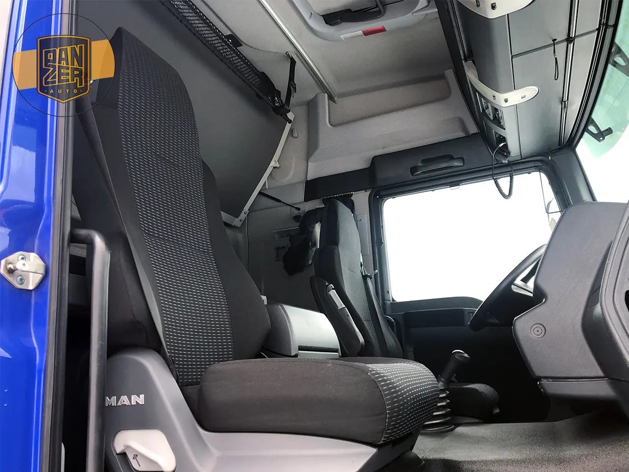MAN TGM 12.250, 2013 год, штора 51 куб с гидролифтом - фото 14