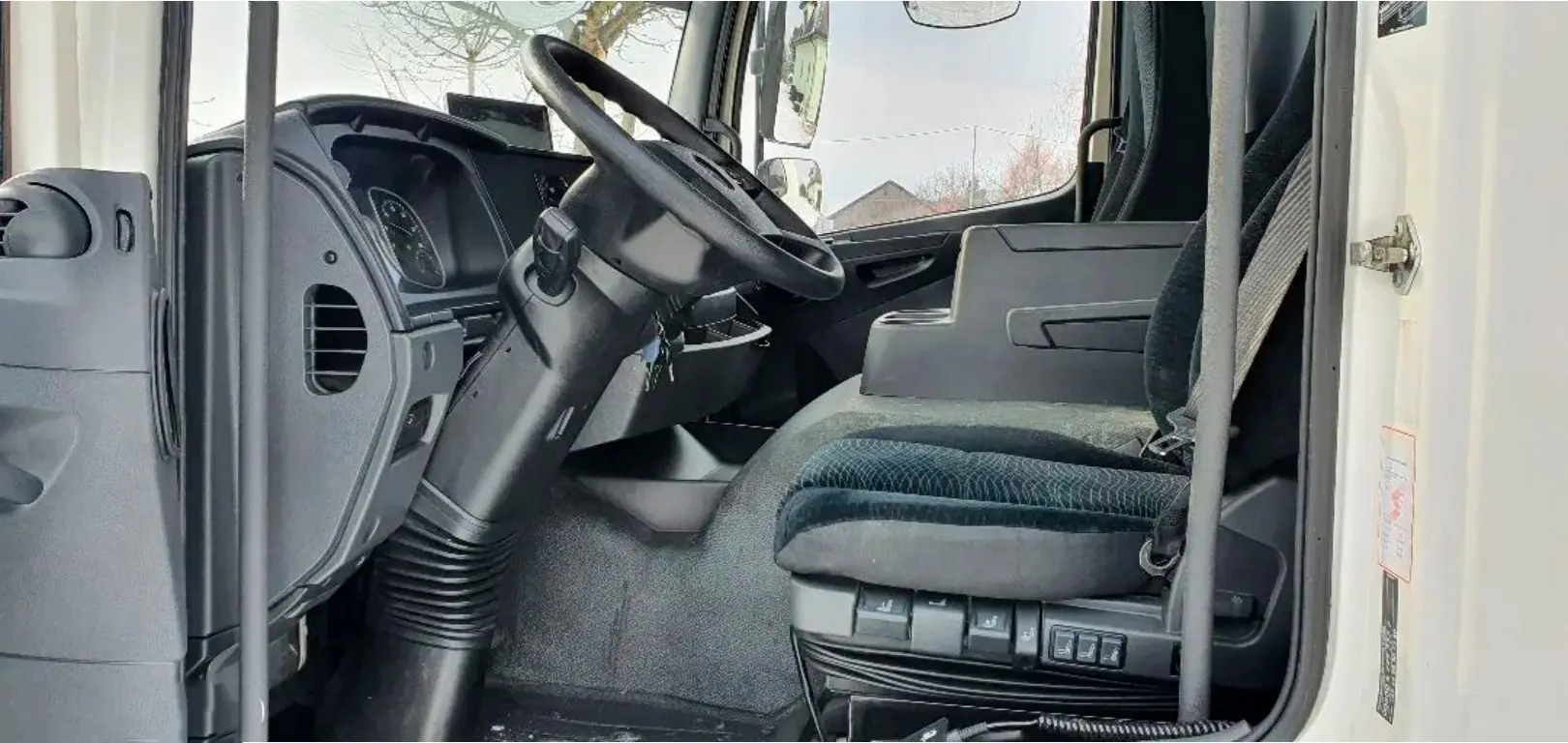 Mercedes Atego 1227 L NEW, 2015 год, фургон 43 м3, гидролифт, без пробега по РФ - фото 3