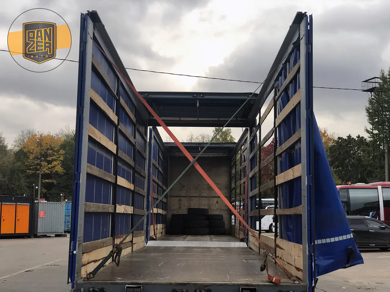 Mercedes Atego 1229, автопоезд 120 м3, 2013г, сквозная загрузка, г/п 12т - фото 2