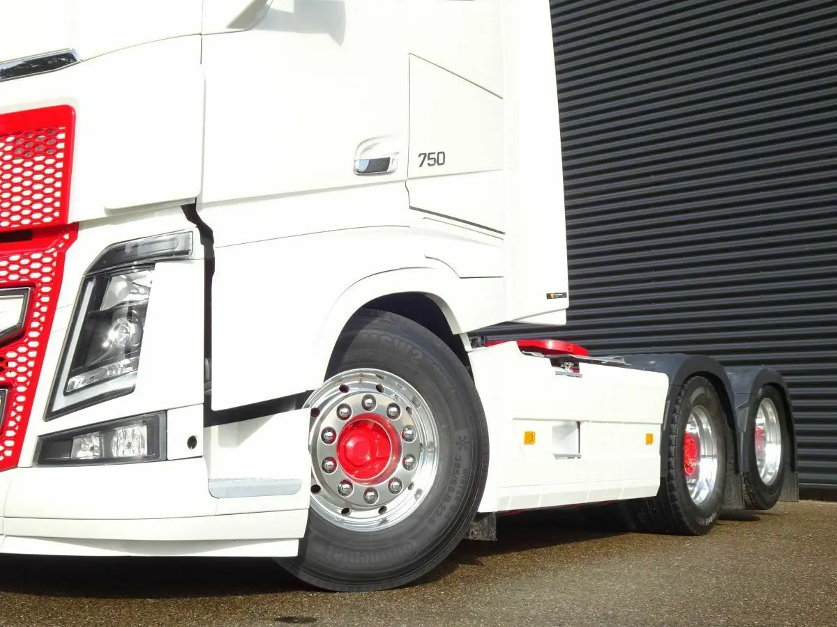 Седельный тягач Volvo FH16 750 л.с., XXL, 2018 год, 6х2, без пробега по РФ - фото-детальных 6