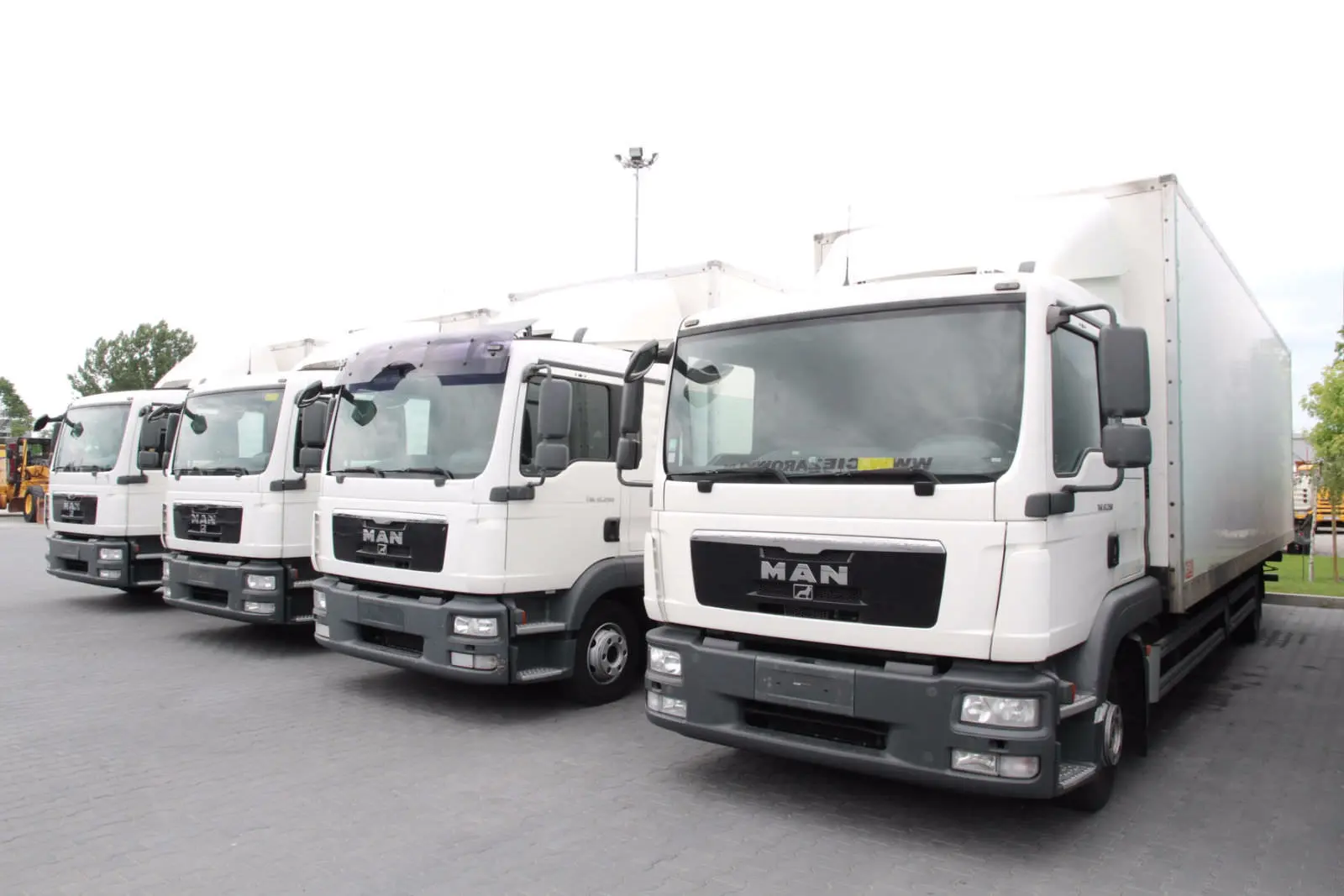 MAN TGL 12.250, 2011г, кузов фургон, длина 9.3 метра, 60 кубов! Без пробега по РФ. - фото 7