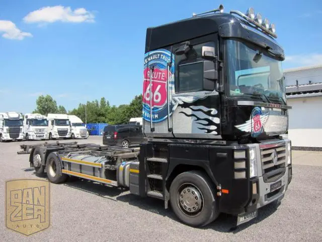 Renault Magnum 480 DXI, шасси BDF, подъемная ось, 2 спальника - фото 5
