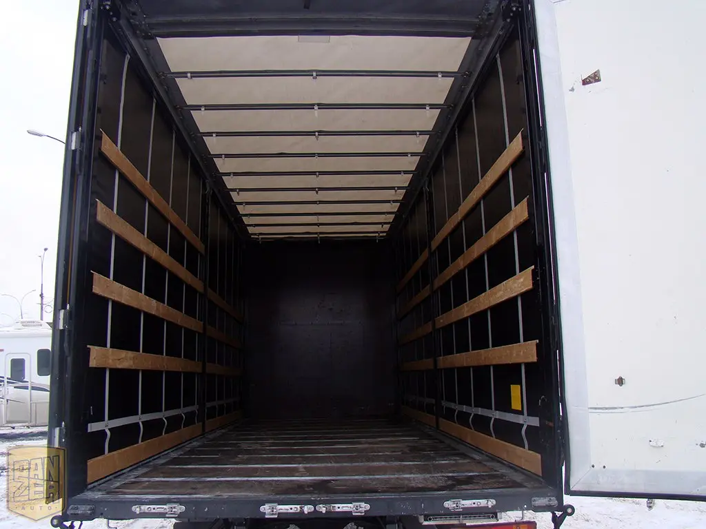 Мерседес Атего 1222, 2013г, штора 52 куба, ворота - фото 2