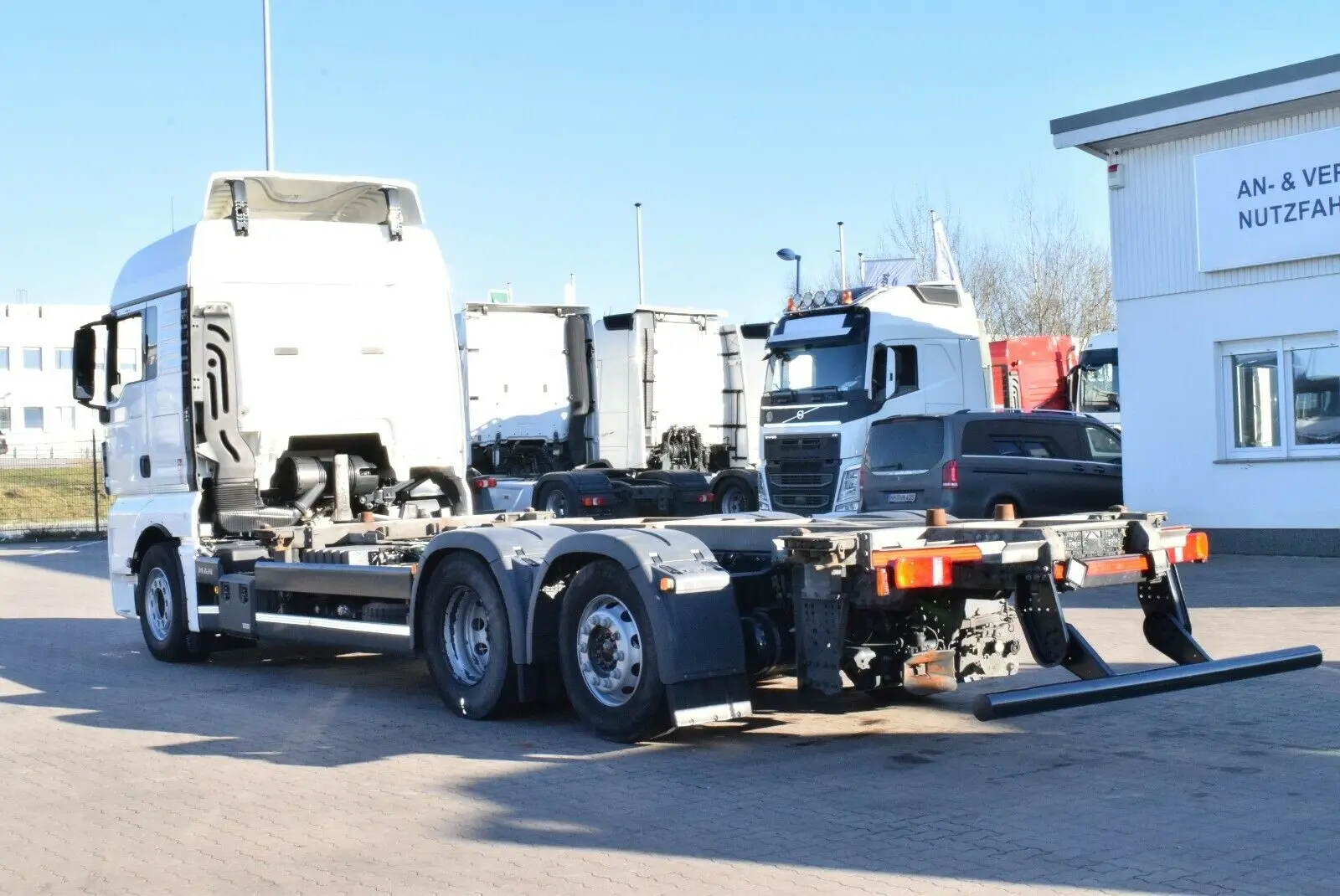 MAN TGX 26.500 контейнеровоз БДФ нового поколения из Германии, 2018 г, кабина XLX, г/п 16т - фото