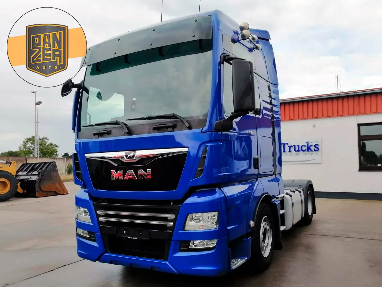 Тягач MAN TGX 26.440, 6х2, кабина XXL, подъемная ось, без пробега по РФ - фото-детальных
