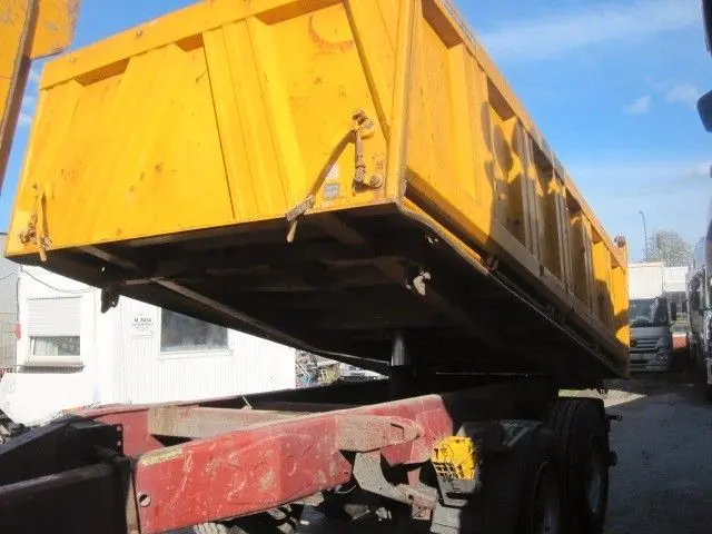 Fliegl, прицеп - самосвал 10м3, 2003г, г/п 15т, верхний зацеп, оси тандем, R22.5, из Германии - фото 2