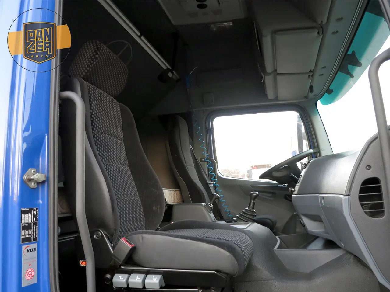 Mercedes Atego 1224L, 2013г, штора 53 куба, гидролифт - фото 13
