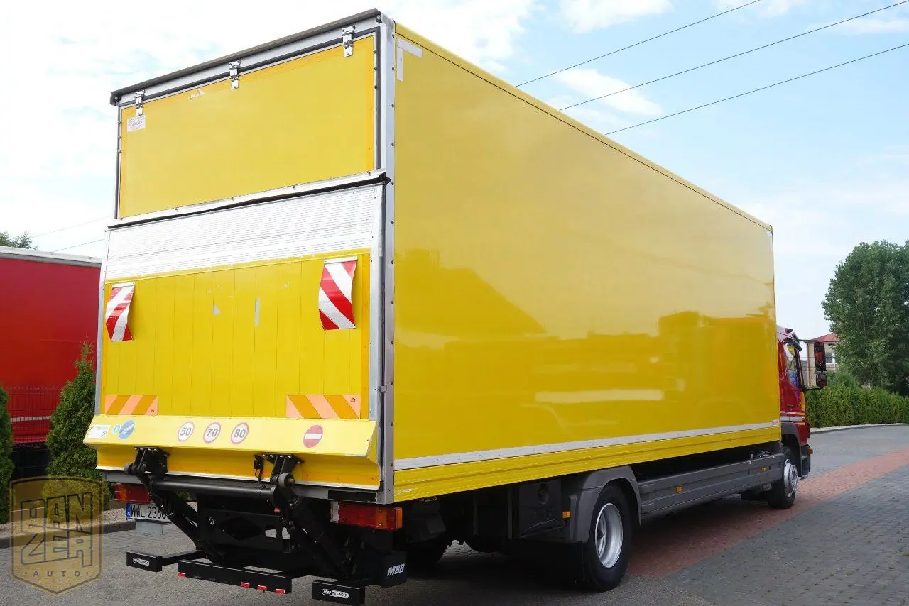 Mercedes Atego 1224, термос 55м3, кузов 8.2м - фото