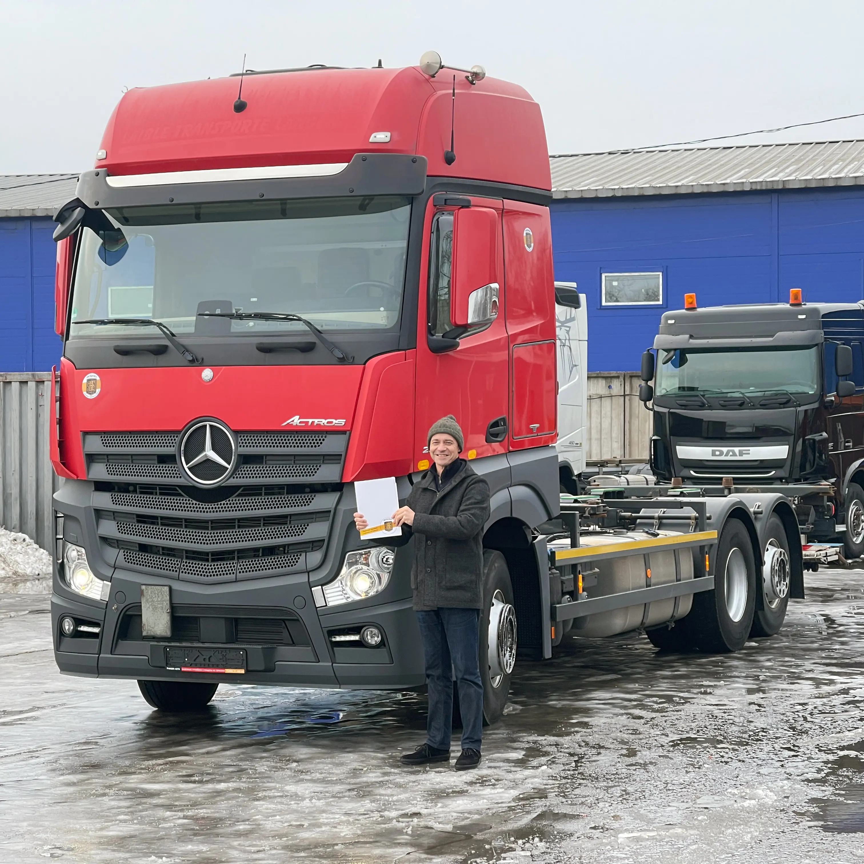 Фотография покупателя Mercedes Actros 2551 контейнеровоз, г. Санкт-Петербург - регион отгрузки