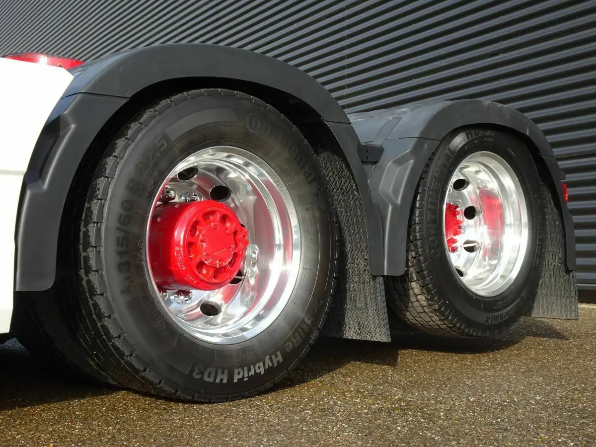 Седельный тягач Volvo FH16 750 л.с., XXL, 2018 год, 6х2, без пробега по РФ - фото-детальных 5