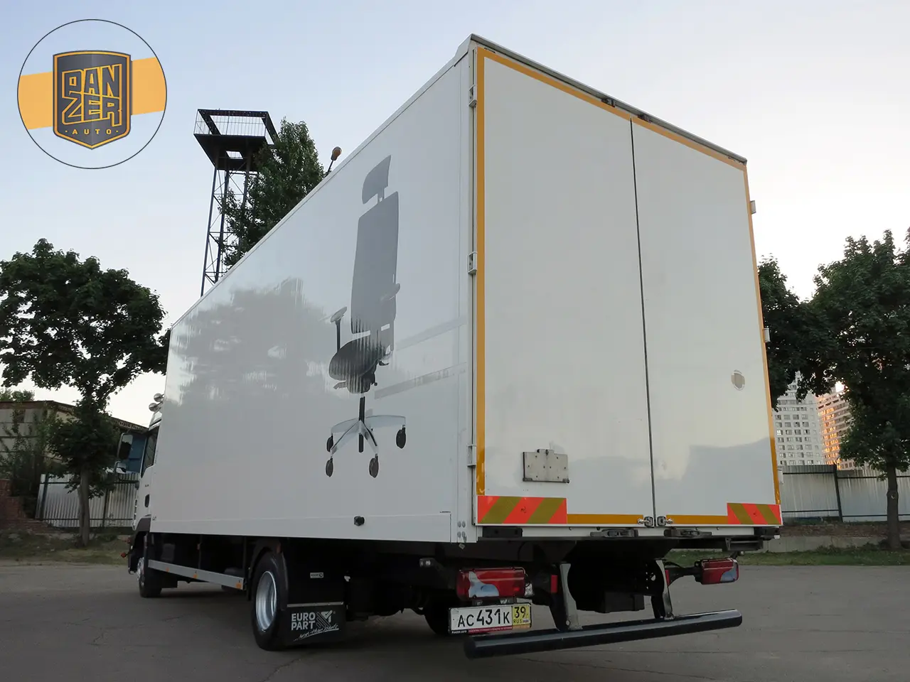 MAN TGL 8.220, фургон 46 м3, ворота, макс.комплектация - фото