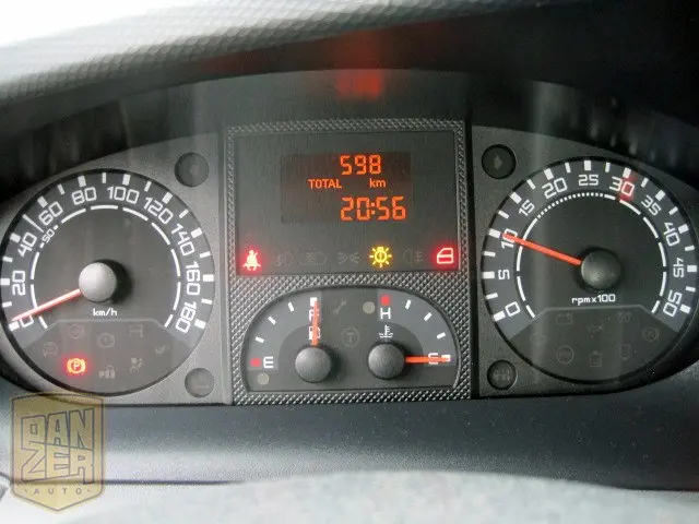 Эвакуатор Iveco Daily 50 CNG, 7 тыс.км, 2011 г, на природном газе, 3-х местка, пневмоподвеска - фото 4