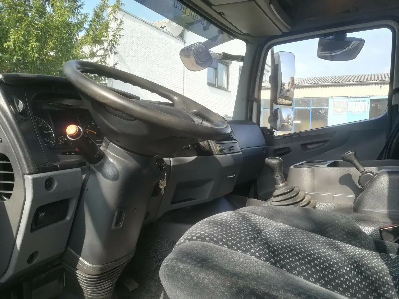Mercedes Atego 1224L, рефрижератор 43 м3, гидролифт+ворота, без пробега по РФ - фото 3