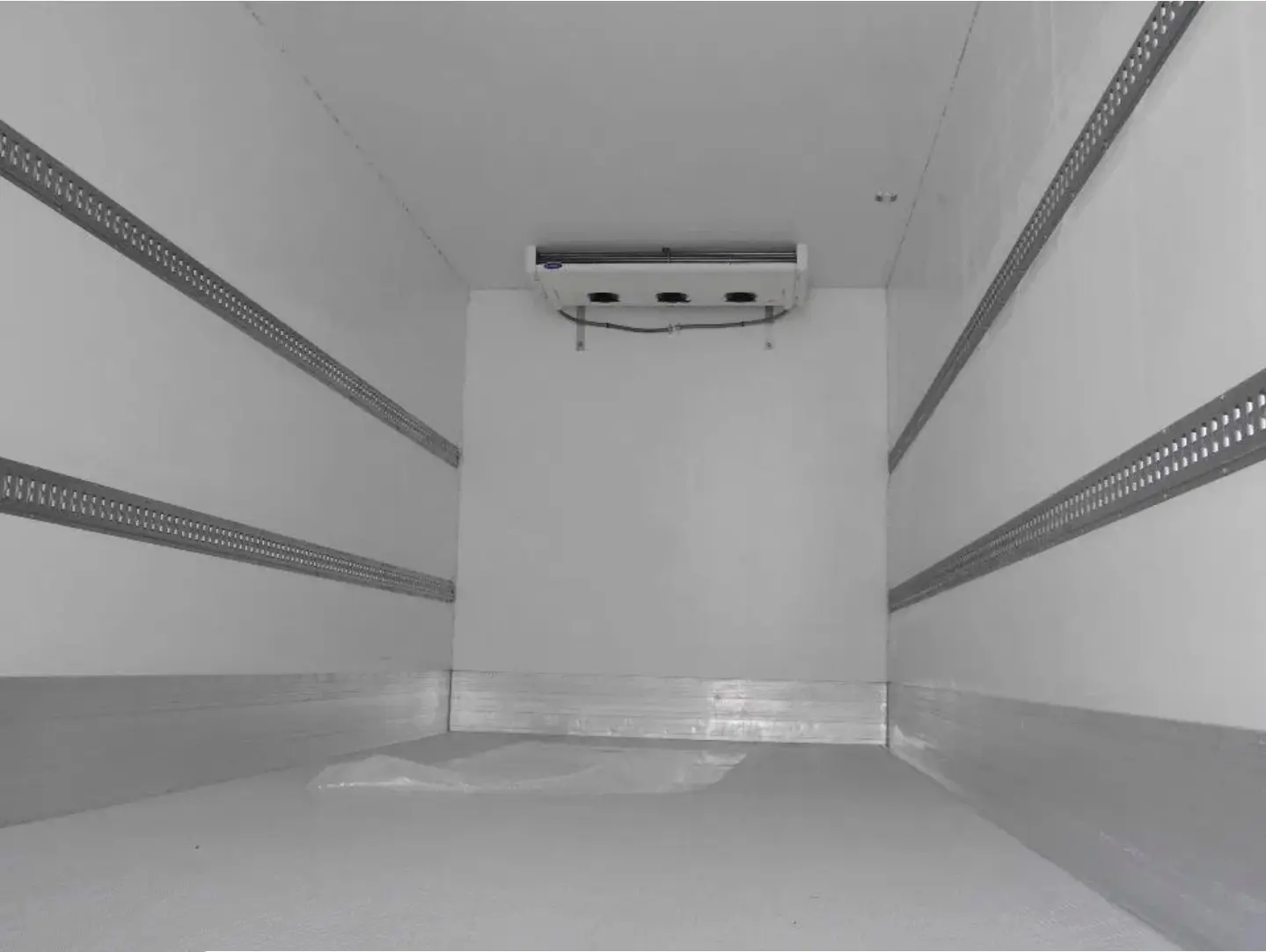 Рефрижератор Mercedes Atego 1230 L, 08/2015 год, 48 кубов, 18 европалет, без пробега по РФ - фото 2