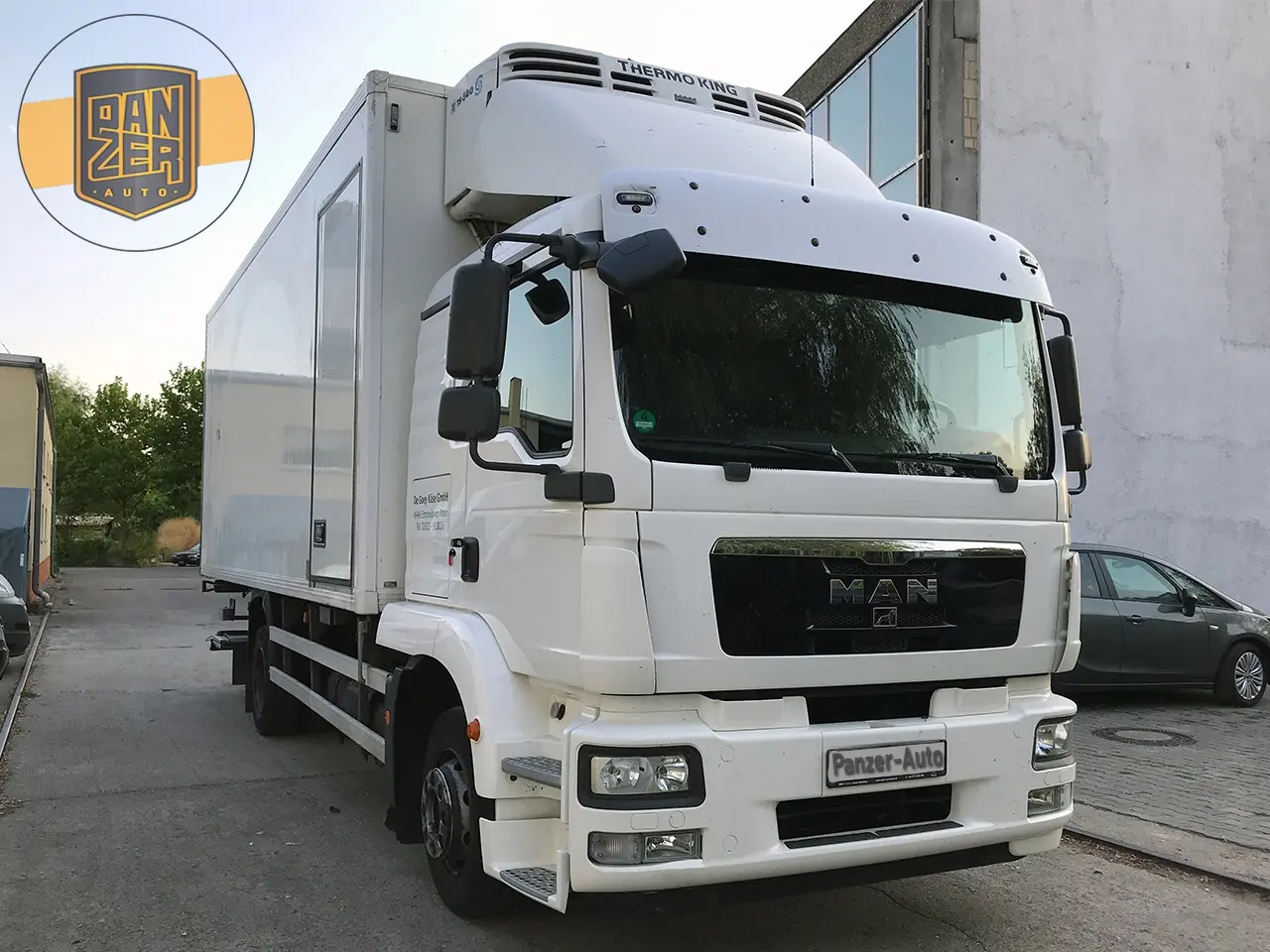 MAN TGM 12.290 LL, 2012г, рефрижератор 40 м3, спальная кабина - фото