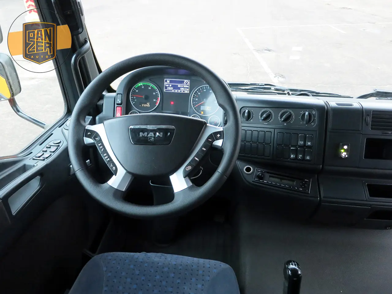 MAN TGM 12.250, 12/2012 год, фургон 46 кубов с гидролифтом - фото 4
