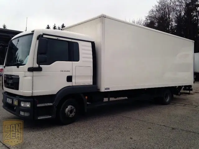 MAN TGL 12.220 BL, фургон 42м3, гидролифт, 2011г, г/п 7т, спальник - фото