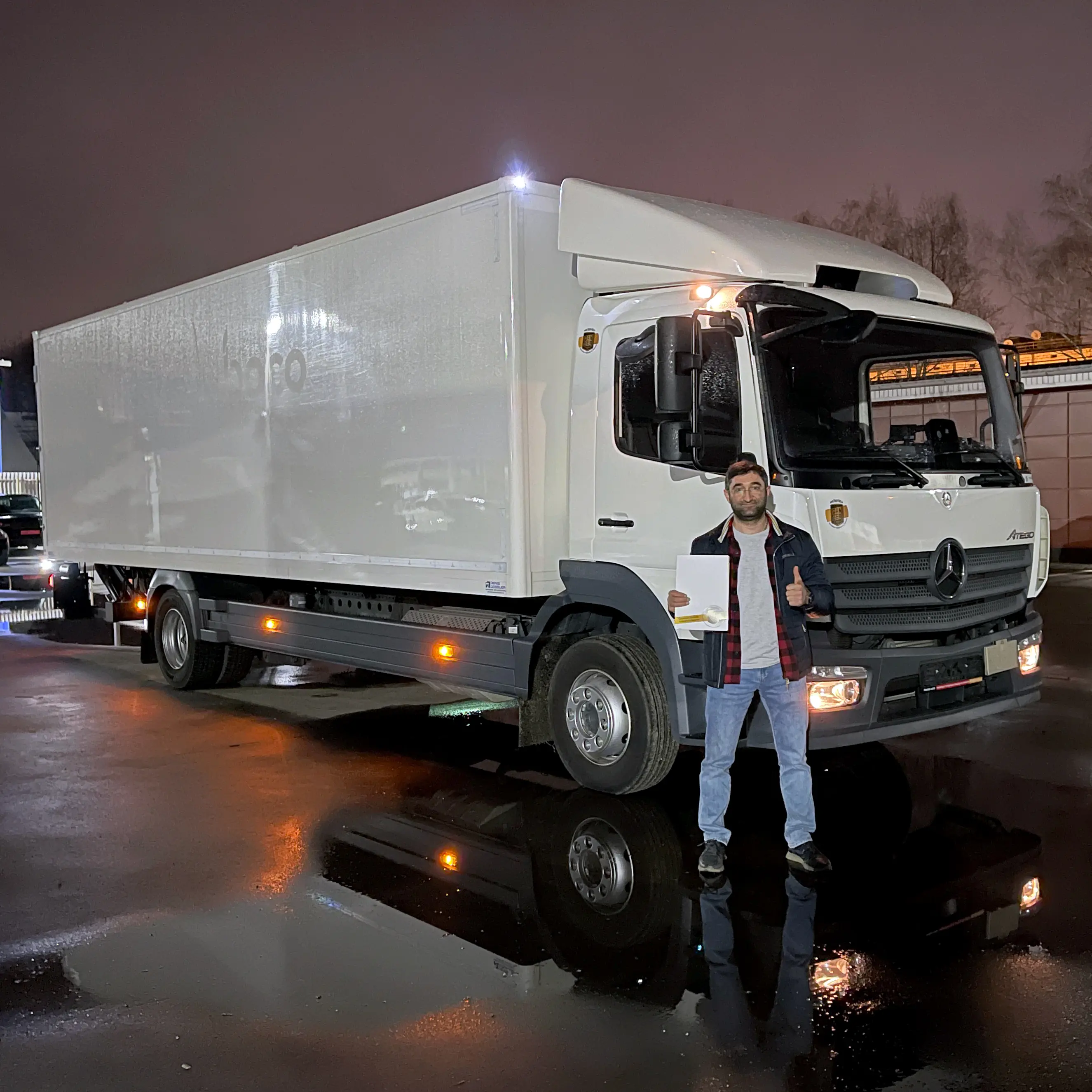Фотография покупателя Mercedes Atego 1224 фургон, г. Москва - регион отгрузки
