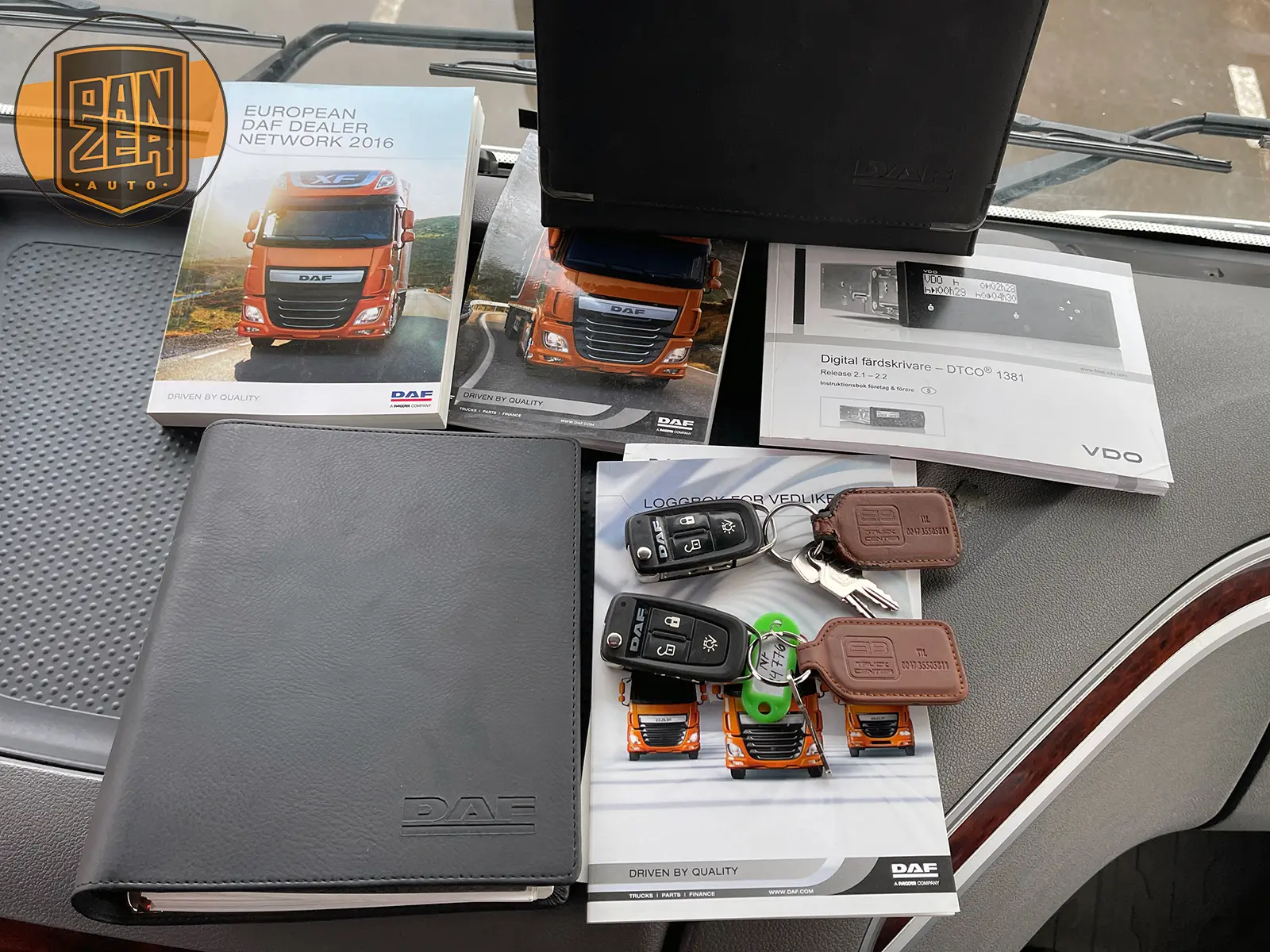 daf xf 510 тягач 6х2, задняя спарка, кабина суперспейс 36
