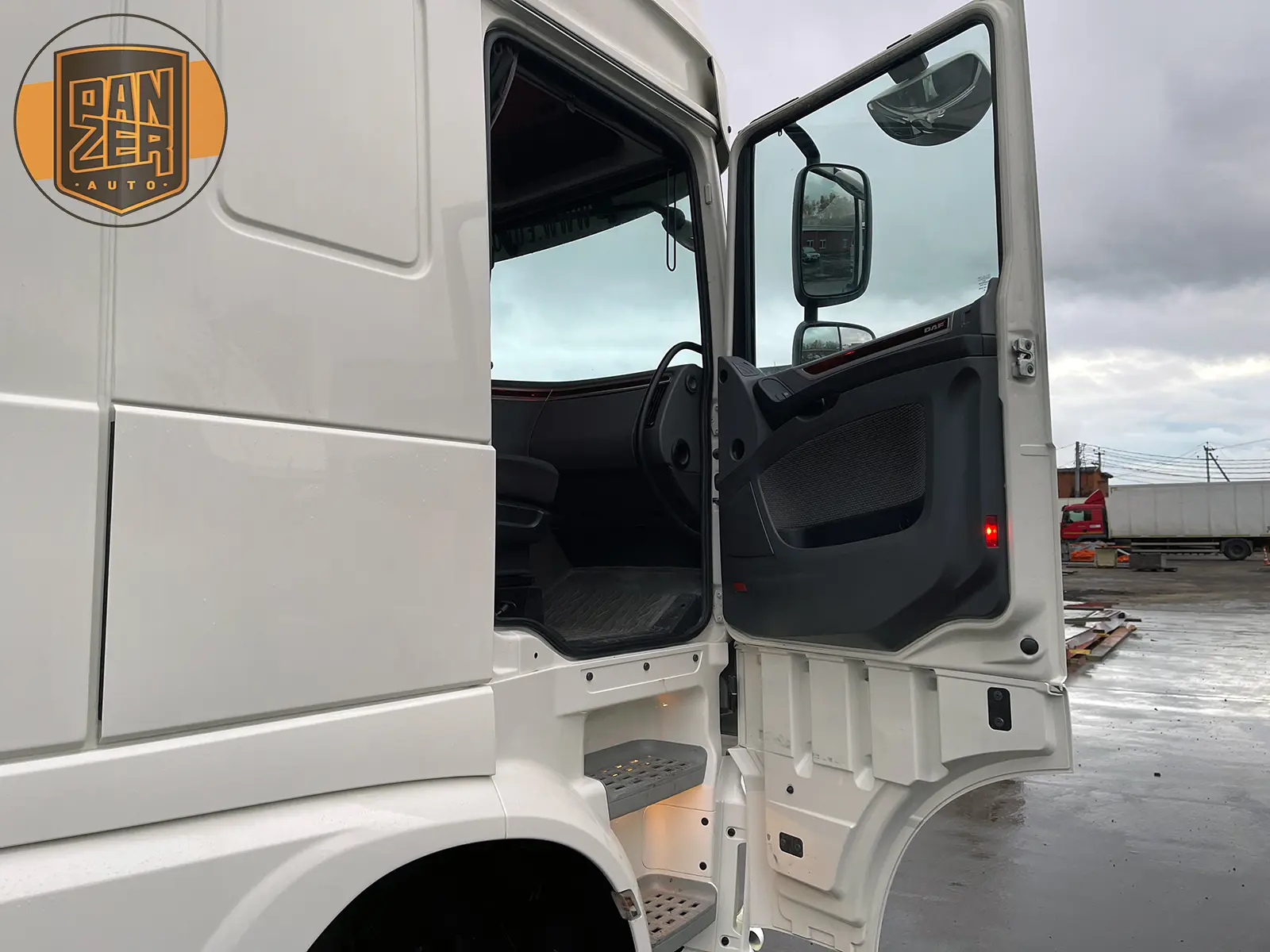 daf xf 510 тягач 6х2, задняя спарка, кабина суперспейс 19