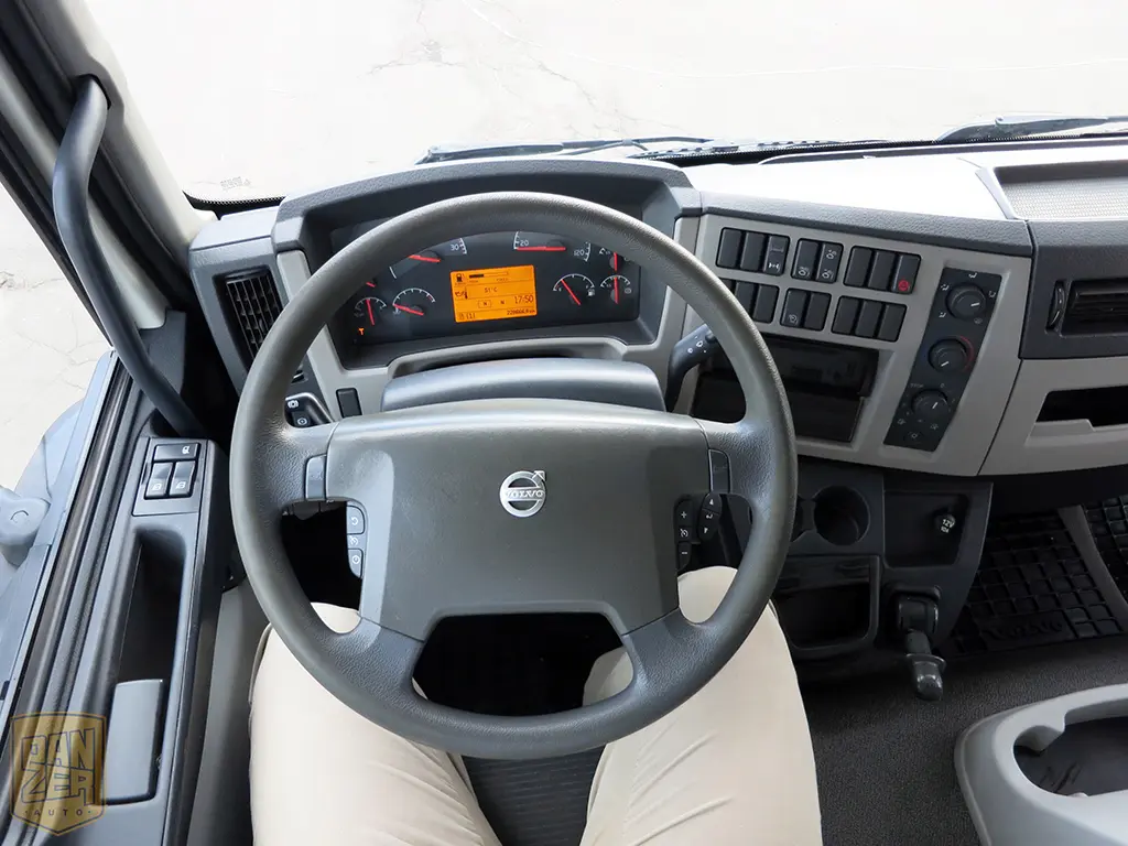 Volvo FL 240, фургон - гидролифт, 2011 г, полная масса до 12 тонн - фото 6