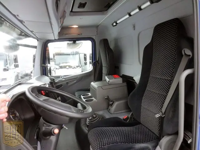 Mercedes-Benz Atego 1222L, рефрижератор 44м3, установка Thermo King MD200, ворота + гидролифт 1000кг - фото 3