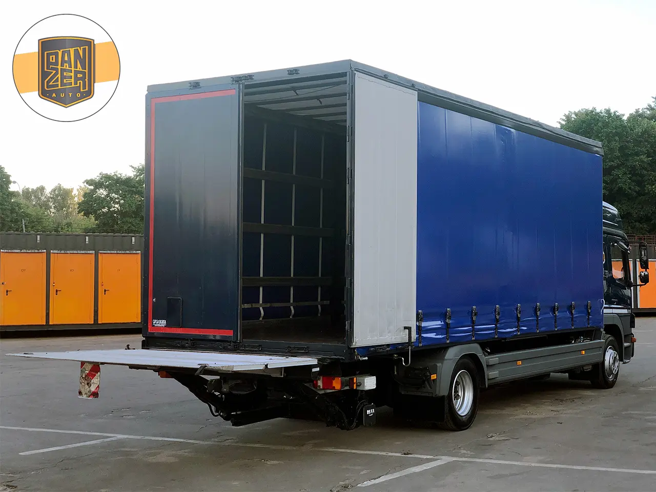 Mercedes Atego 1229L, 10/2012г, штора 49 кубов, ворота и гидроборт - фото 9