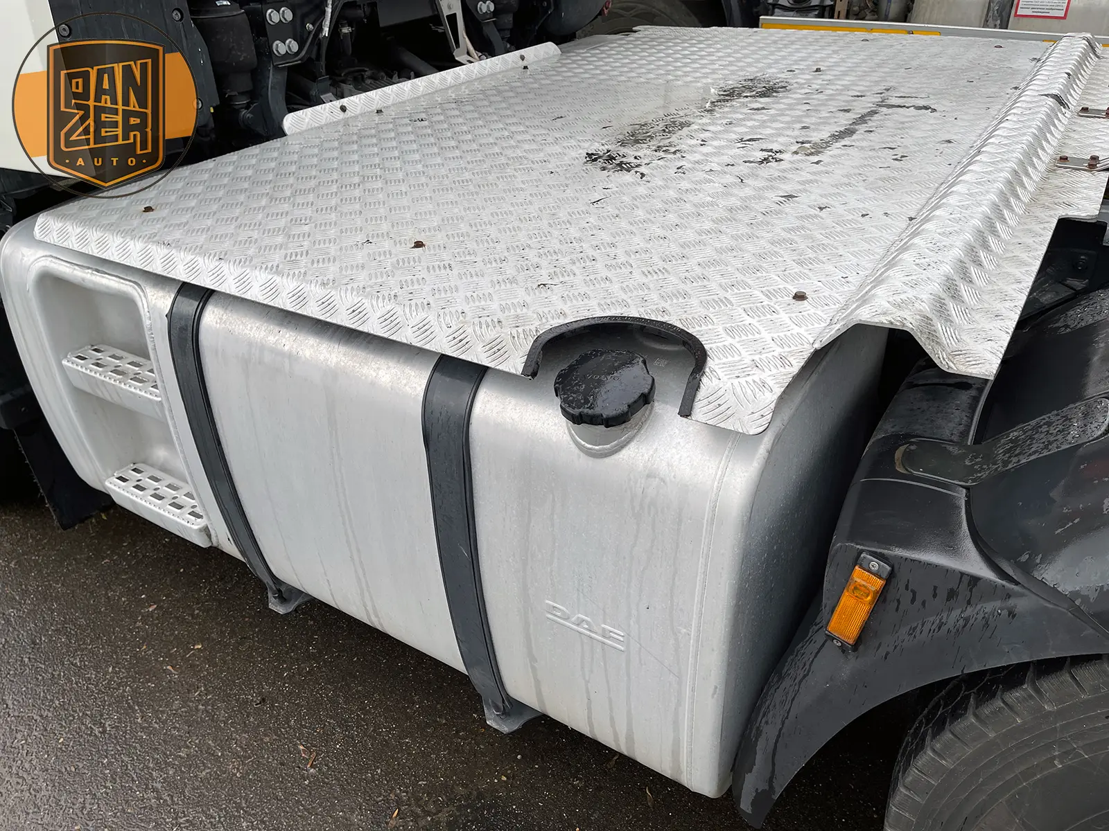 daf xf 510 тягач 6х2, задняя спарка, кабина суперспейс 6