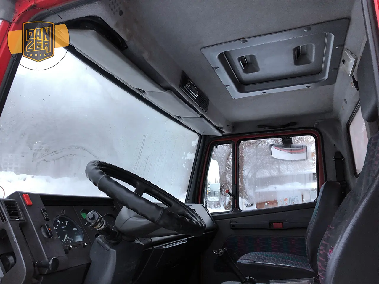 Мерседес 1114, шеститонник фургон 40м3, гидролифт - фото 3