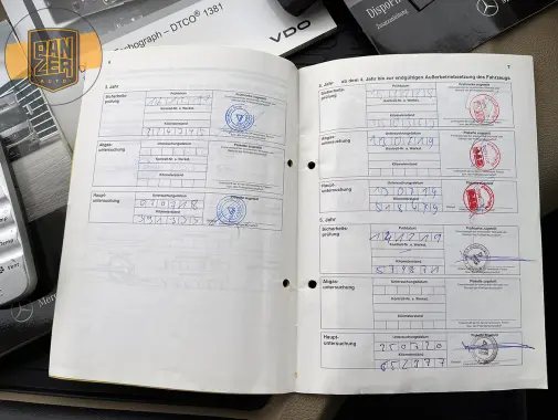 Мерседес Актрос 2542, 6х2 кубовик штора 60 кубов, 2015 г, 2 спальных места, без пробега по РФ - фото 35