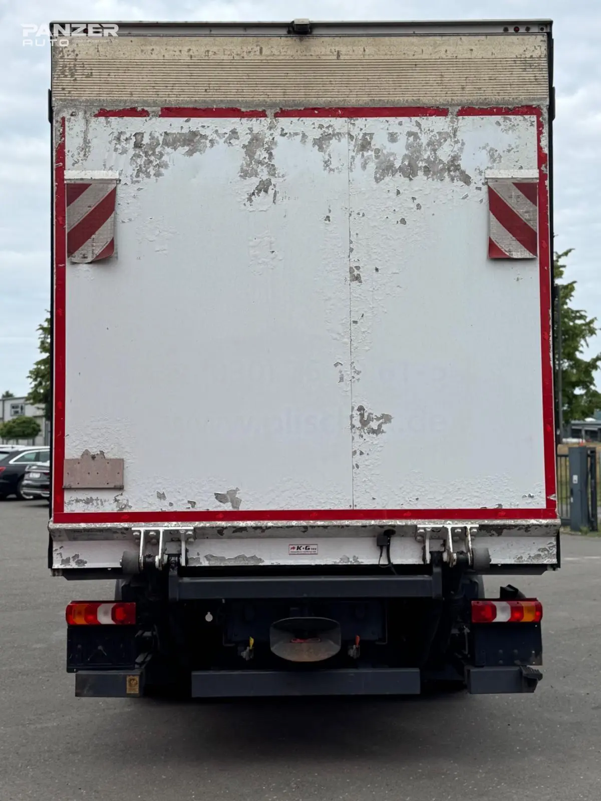 Грузовик Mercedes-Benz Atego 1224, 2016 год, промтоварный фургон 42 м3, гидролифт - фото 5