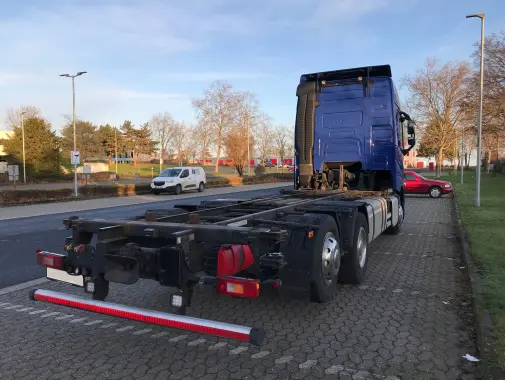 Volvo FH 500, БДФ контейнеровоз из Германии, 2019 г, г/п 17т - фото