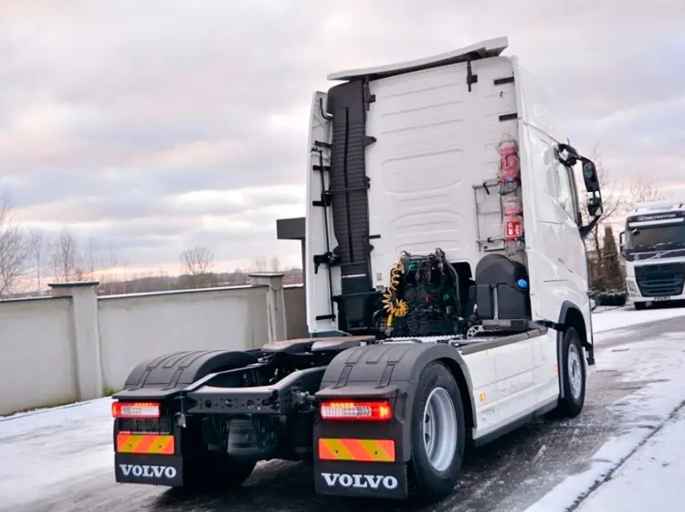 Тягач Volvo FH 460, 2016 год, 469 л.с., кабина Globetrotter XL, без пробега по РФ - фото-детальных 13