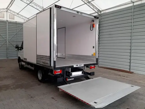 Рефрижератор Iveco Daily 35C13, спарка, автомат, 13 кубов, гидроборт, полная масса 3500 кг, без пробега по РФ - фото