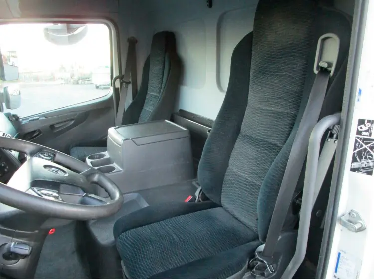 Mercedes Atego 1221 L NEW, 2015 год, фургон 47 м3, высота 2.67м, гидролифт - фото 3