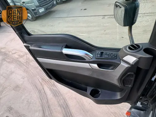 man tgm 12.250, 2015 года, штора 60 кубов, ворота 26