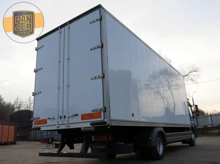 Mercedes Atego 1224, фургон 48 кубов, 2012 год, ворота - фото 9