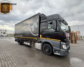 Грузовик тентованный Mercedes Actros 1840, 2022 год | photo 0