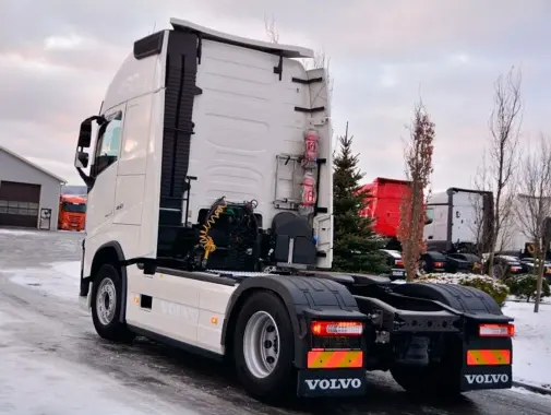 Тягач Volvo FH 460, 2016 год, 469 л.с., кабина Globetrotter XL, без пробега по РФ - фото-детальных