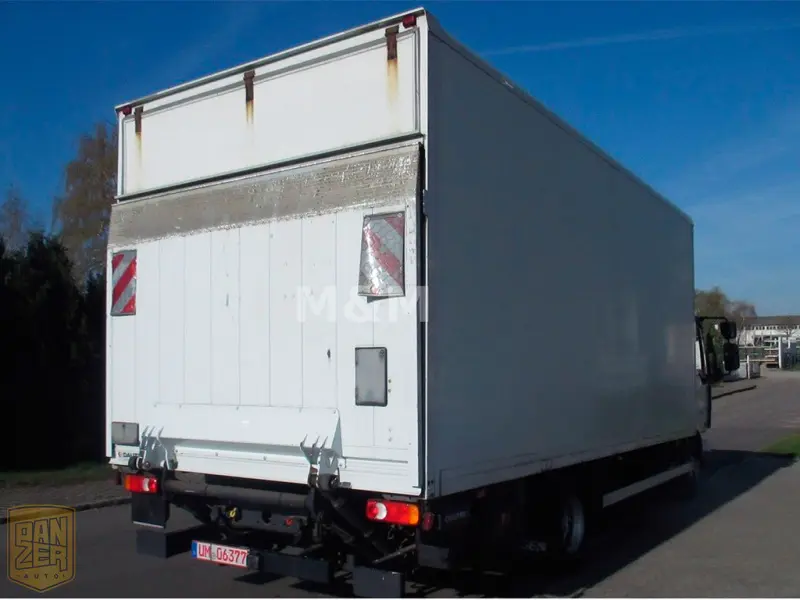 Грузовой фургон Renault Midlum 220.08, 2009 год | photo 1
