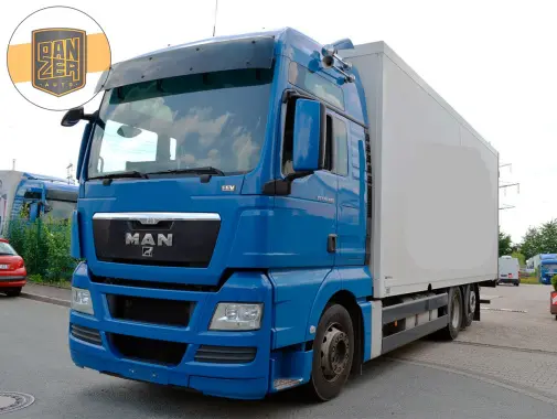MAN TGX 26.440, 2013г, изотермический фургон 54 м3, гидролифт - фото